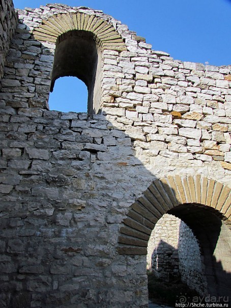 Ловечская средневековая крепость на холме Хисаря