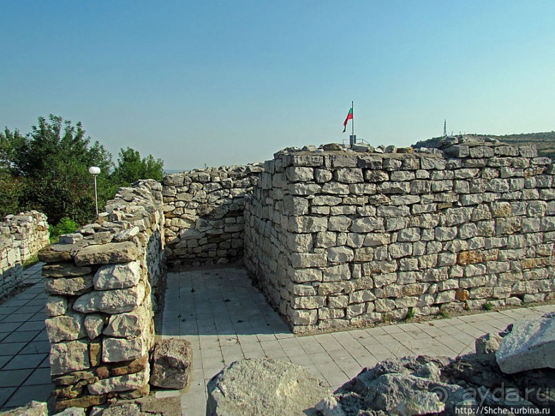 Ловечская средневековая крепость на холме Хисаря