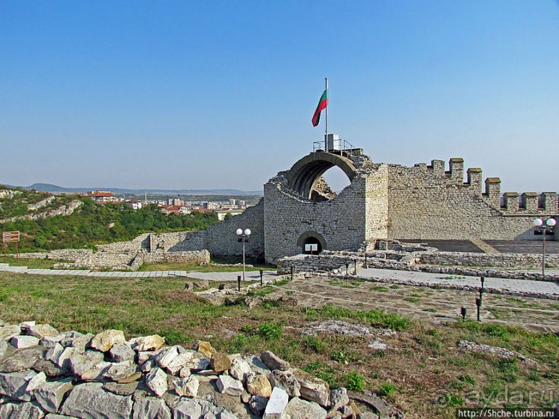 Ловечская средневековая крепость на холме Хисаря