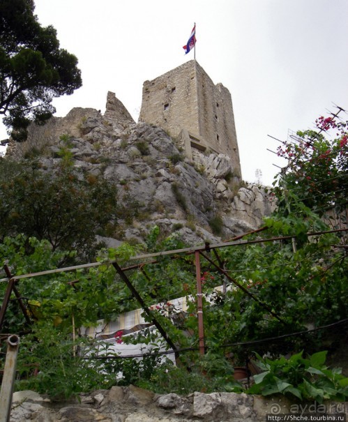 Омиш — приятный городок в устье реки Цетина