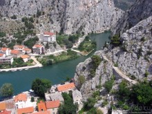 Омиш — приятный городок в устье реки Цетина