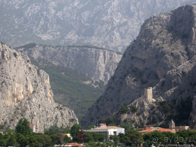 Омиш — приятный городок в устье реки Цетина