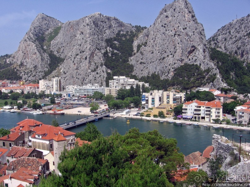 Омиш — приятный городок в устье реки Цетина