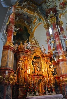 Вершина баварского рококо в деревенской церкви в Висе