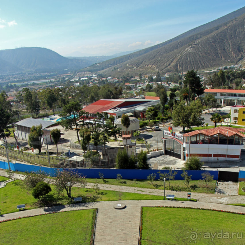 "Середина Мира", или памятник экватору