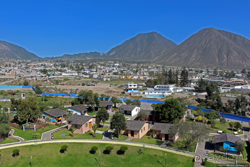 "Середина Мира", или памятник экватору