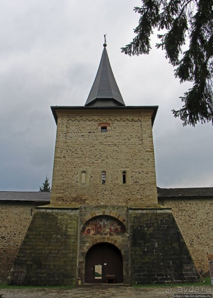 Монастыри румынской Молдовы. Сучевица (ЮНЕСКО 598-008)