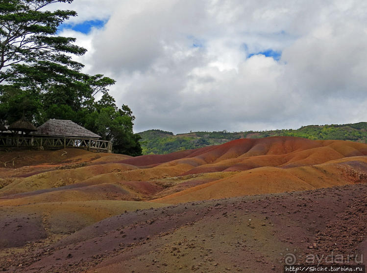 Семь цветов, но не радуга? Семицветная дюна на Маврикии