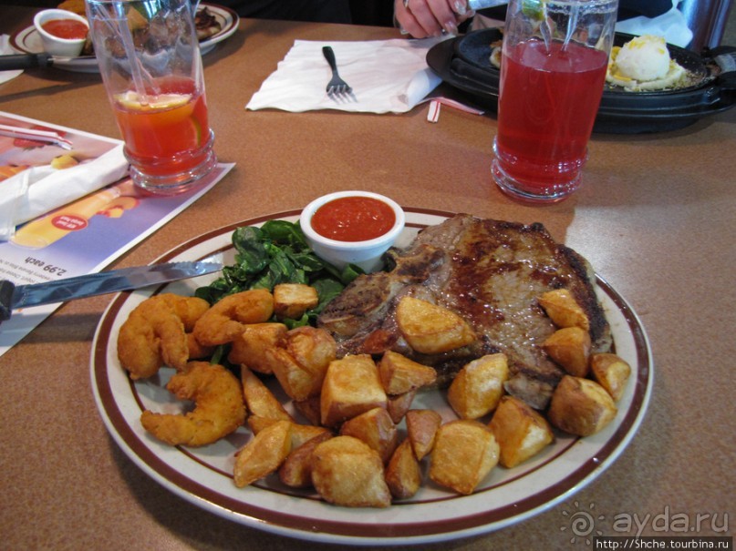 Еще не ресторан, но уже не фастфуд.Еще быстро, но уже вкусно