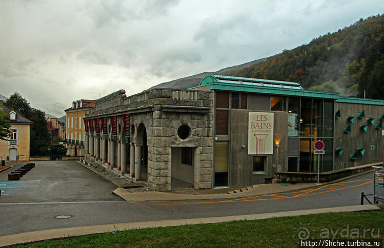 "Что за станция такая?"... Курорт во французских Пиринеях