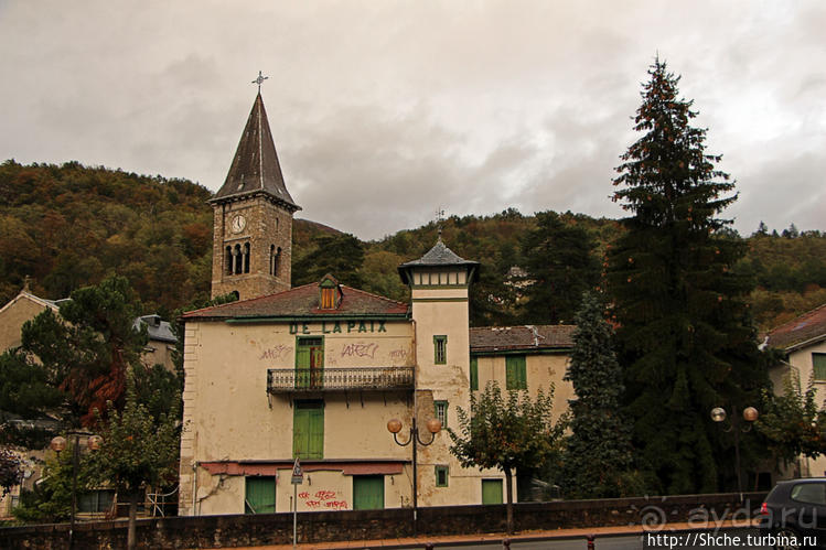 "Что за станция такая?"... Курорт во французских Пиринеях