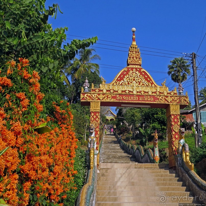 Хуэйсай — городок маленьких отелей, кафешек и прачечных