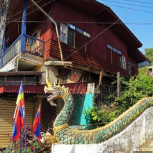 Хуэйсай — городок маленьких отелей, кафешек и прачечных