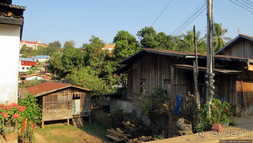 Хуэйсай — городок маленьких отелей, кафешек и прачечных