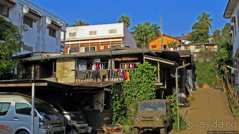 Хуэйсай — городок маленьких отелей, кафешек и прачечных