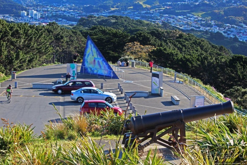 Гора Виктория — первый взгляд на Веллингтон и залив Фицрой