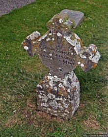 Кельтские кресты в замке Rock of Cashel