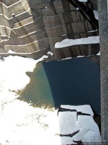 Плотина на реке Куробе — самая высокая плотина Японии