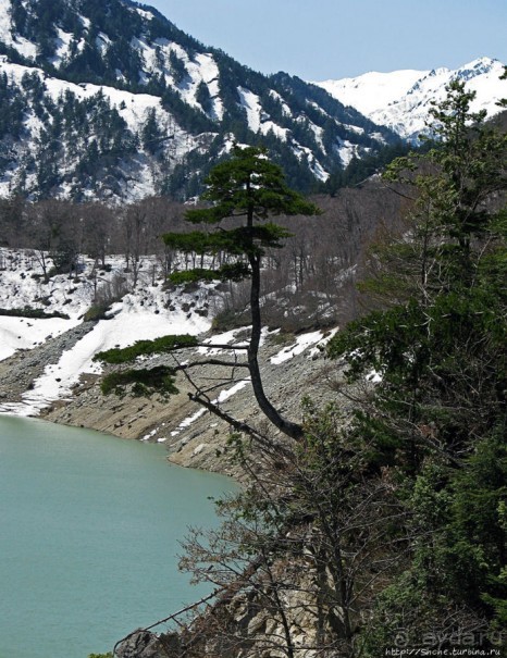 Плотина на реке Куробе — самая высокая плотина Японии