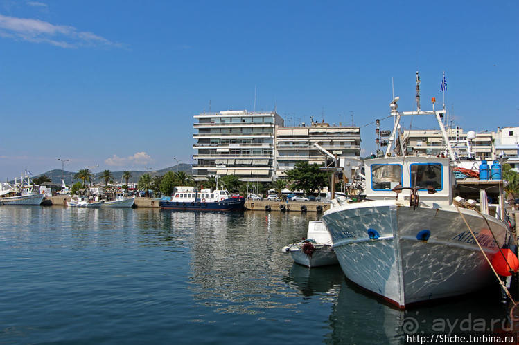 Кавала — старинный город на море, но не курорт. Знакомство