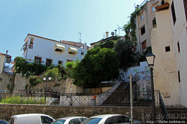 Кавала — старинный город на море, но не курорт. Знакомство