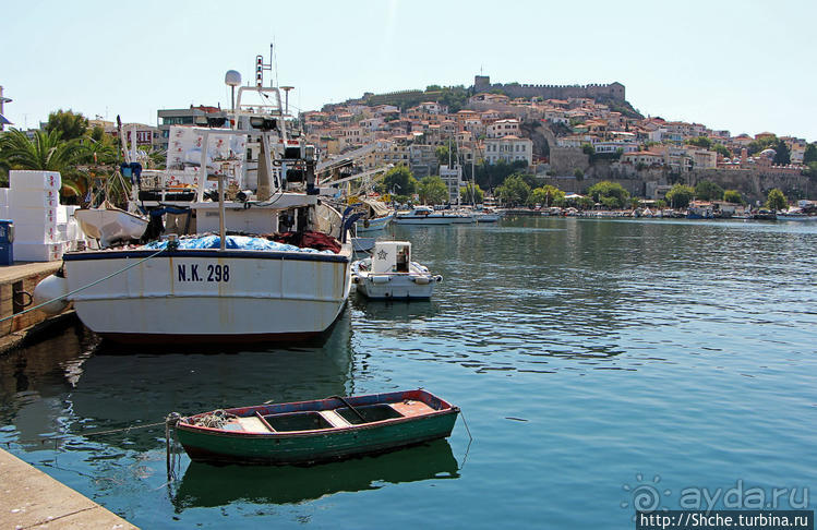 Кавала — старинный город на море, но не курорт. Знакомство