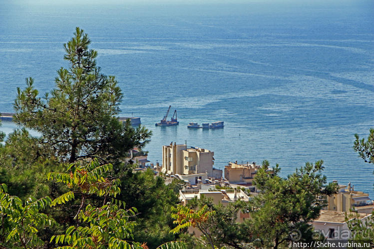 Кавала — старинный город на море, но не курорт. Знакомство