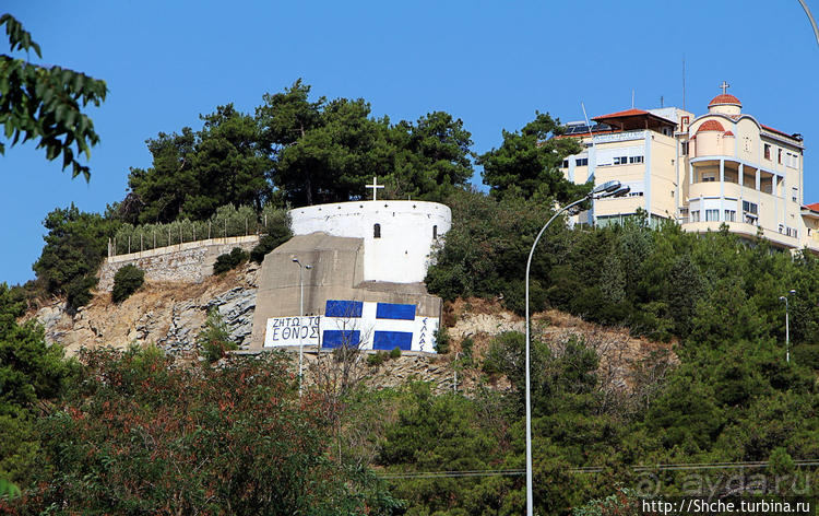 Кавала — старинный город на море, но не курорт. Знакомство