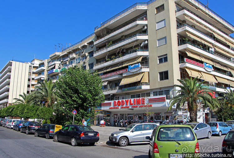 Кавала — старинный город на море, но не курорт. Знакомство