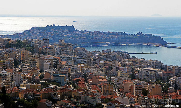 Кавала — старинный город на море, но не курорт. Знакомство