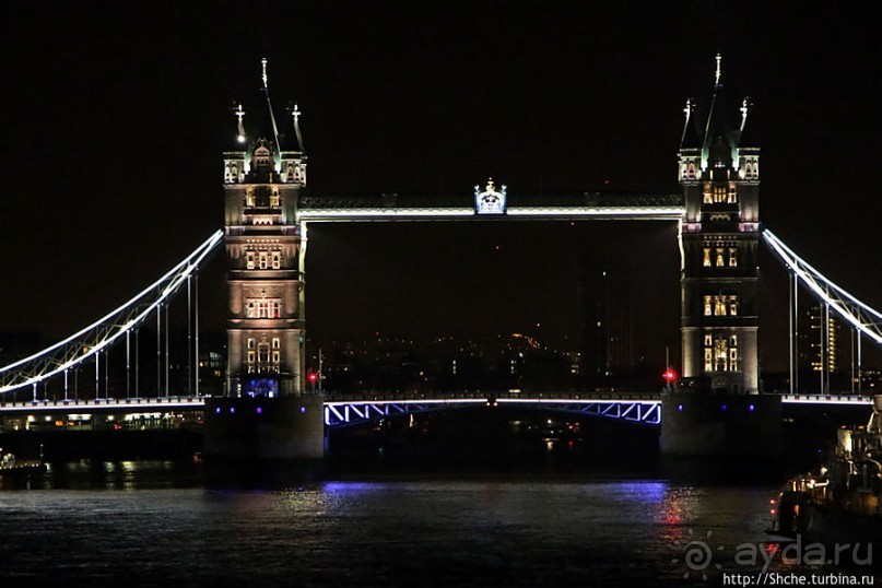 Огни ночного Лондона. Район London Bridge