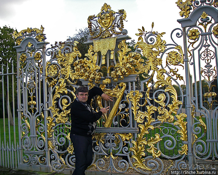 Дворец Хэмптон Корт — любимая загородная резиденция королей