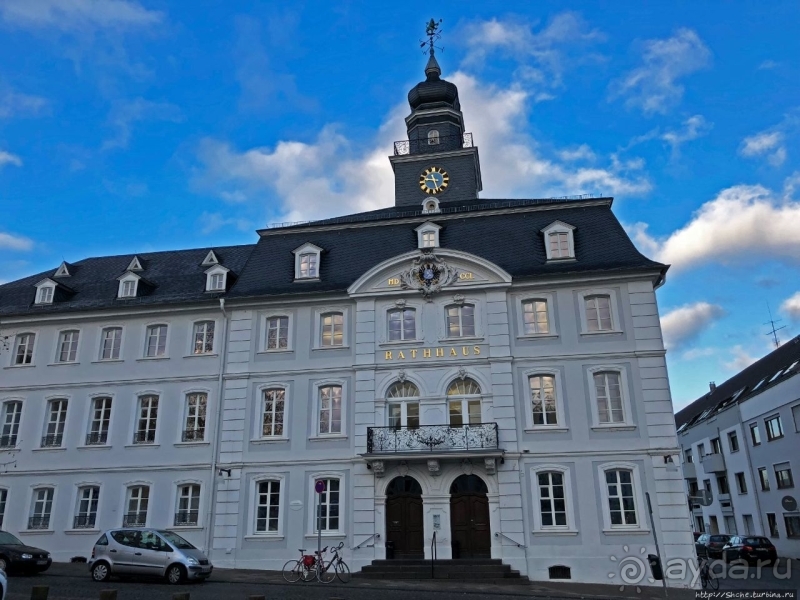 Schloßplatz — административный центр Саарбрюккена