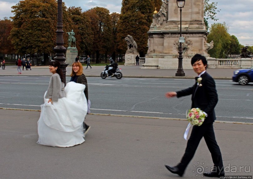 Люблю рассматривать чужих невест... Китаянки на Сене