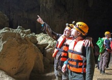 Полые скалы Вьетнама: Hang Kim — 2 км пролазов и заплывов