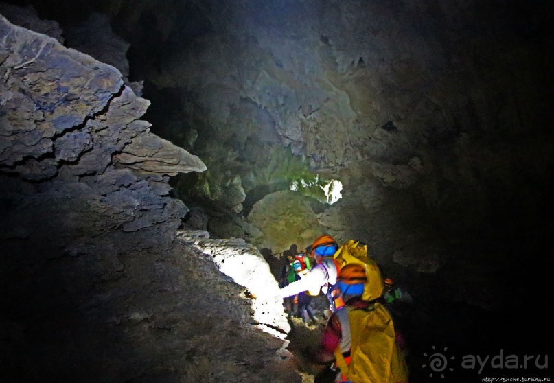 Полые скалы Вьетнама: Hang Kim — 2 км пролазов и заплывов