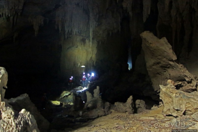 Полые скалы Вьетнама: Hang Kim — 2 км пролазов и заплывов