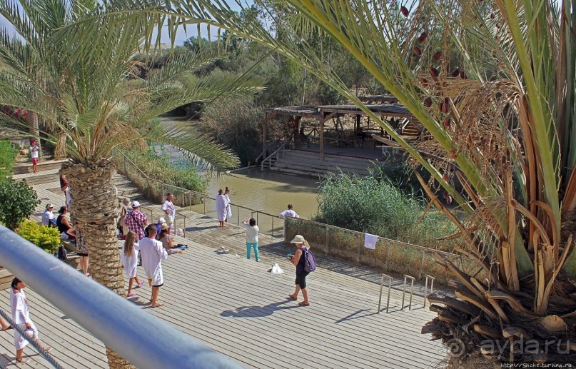 Воды Иордана — такие мутные, такие "чистые"