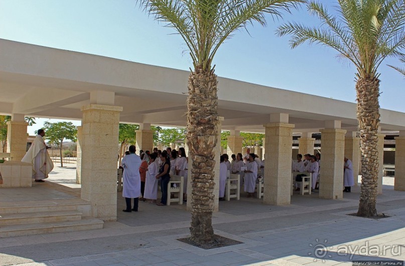 Воды Иордана — такие мутные, такие "чистые"