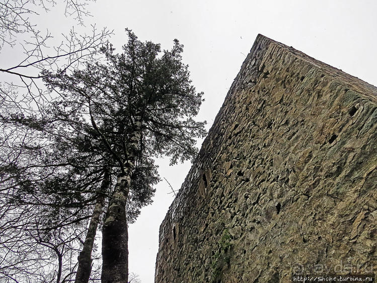 Как, скажи, тебя зовут? И она ответила: как хочешь. Крепость