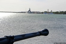 Осмотр подводной лодки USS Bowfin (SS-287) в Перл-Харбор