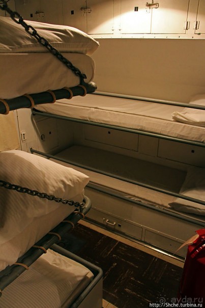 Осмотр подводной лодки USS Bowfin (SS-287) в Перл-Харбор