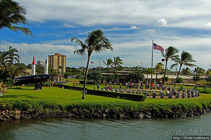 Осмотр подводной лодки USS Bowfin (SS-287) в Перл-Харбор