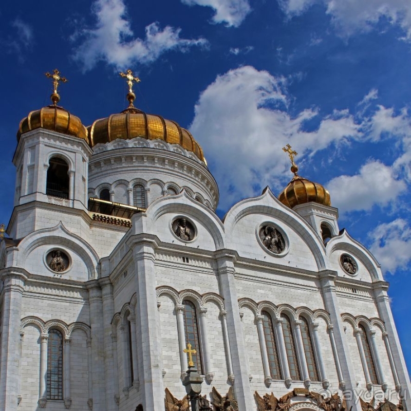 С Ершовым по Москве... Храм Христа Спасителя, хоть и закрыто