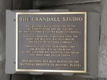 Jenny Lake в мае - лед и лоси на берегу