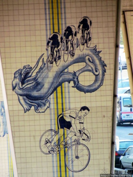 И обычная автострада может подарить радость глазу