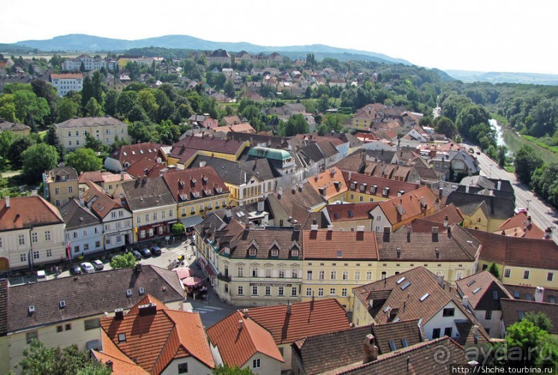 Прогуляемся по Мельку, здесь красиво не только аббатство