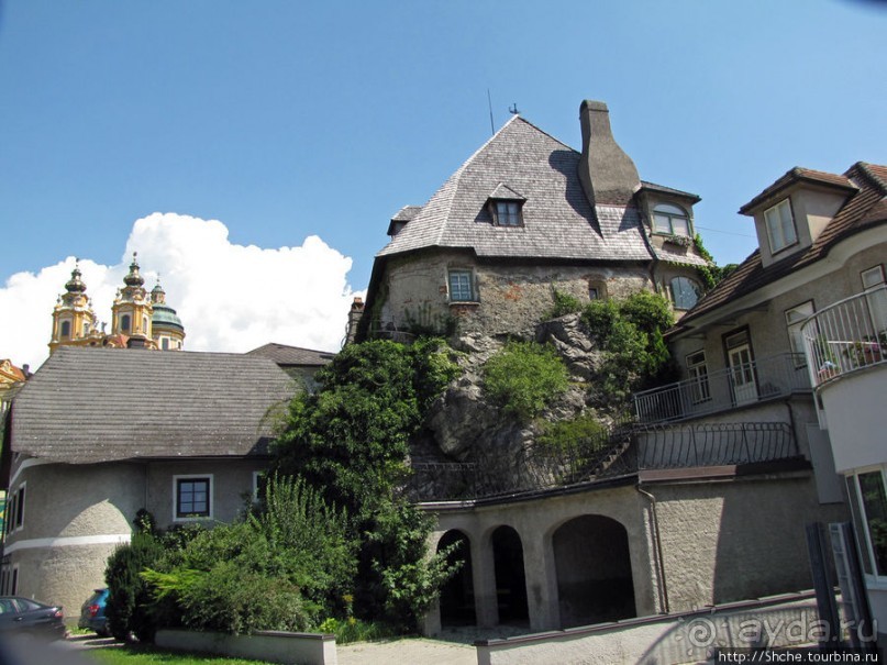 Прогуляемся по Мельку, здесь красиво не только аббатство