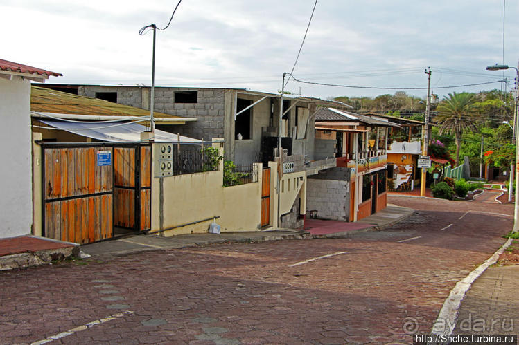 Людям тоже надо где-то жить:)) Пуэрто Айора, Галапагосы