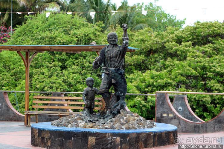 Людям тоже надо где-то жить:)) Пуэрто Айора, Галапагосы